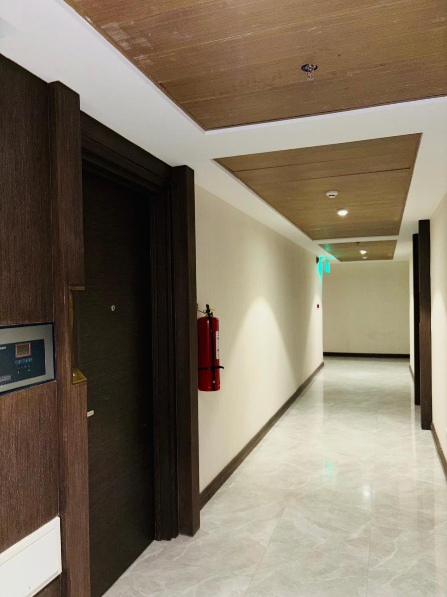 One Euphoria Prime Suite Hotel Ángeles Extérieur photo